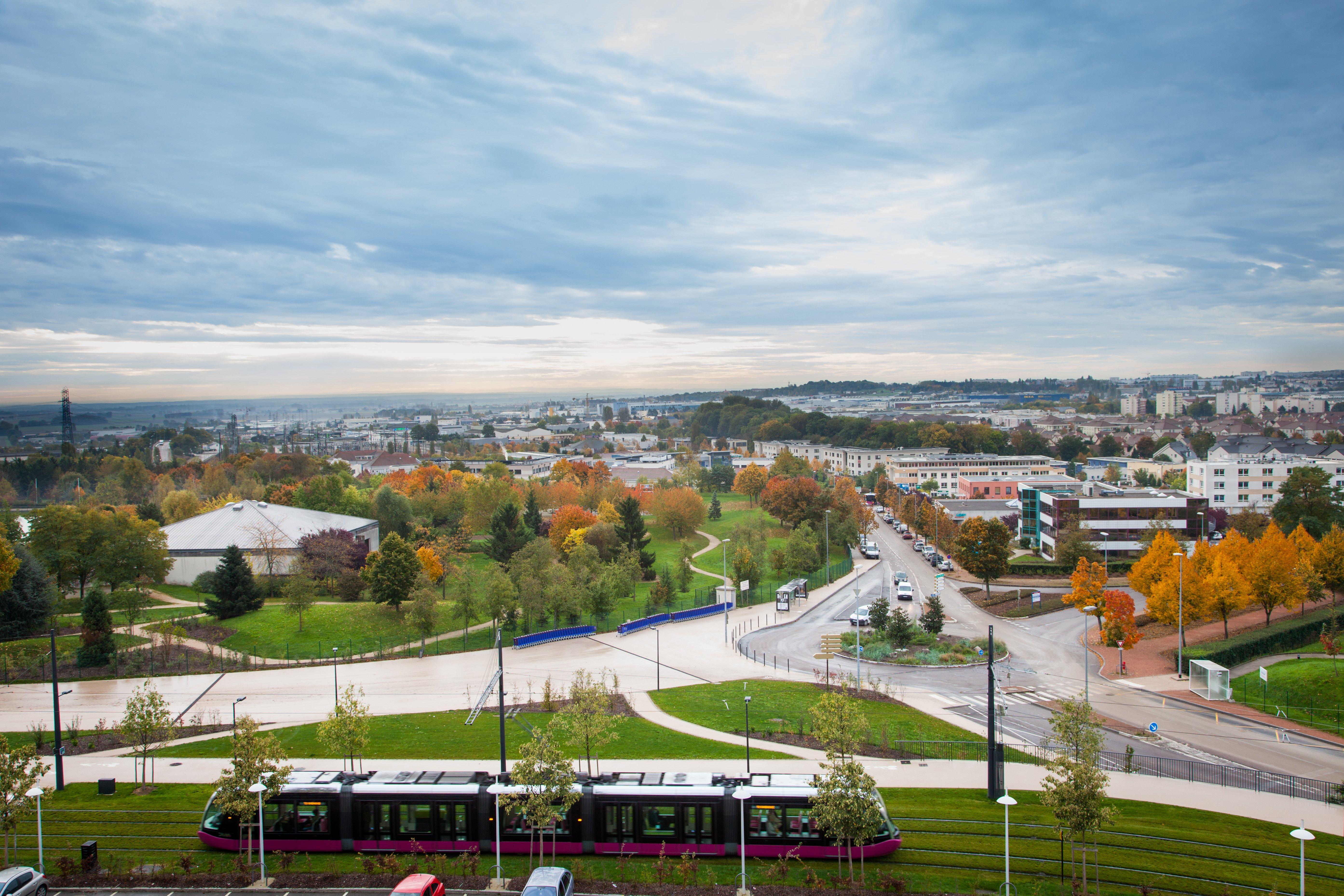 Holiday Inn Dijon Toison D'Or, An Ihg Hotel Exteriör bild